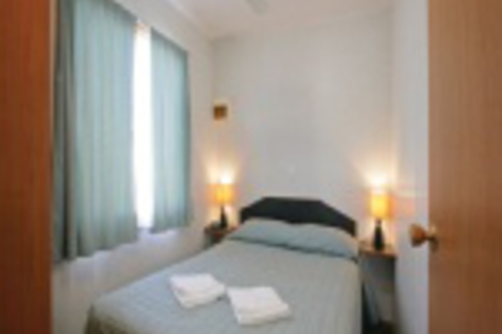 Room 577 of 876