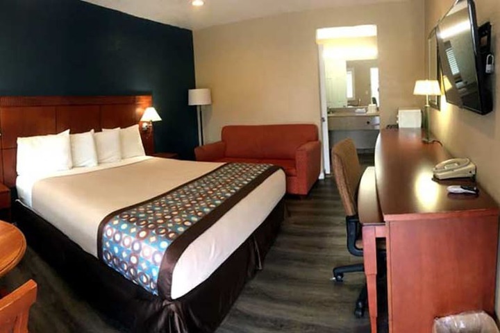 Room 6 of 47