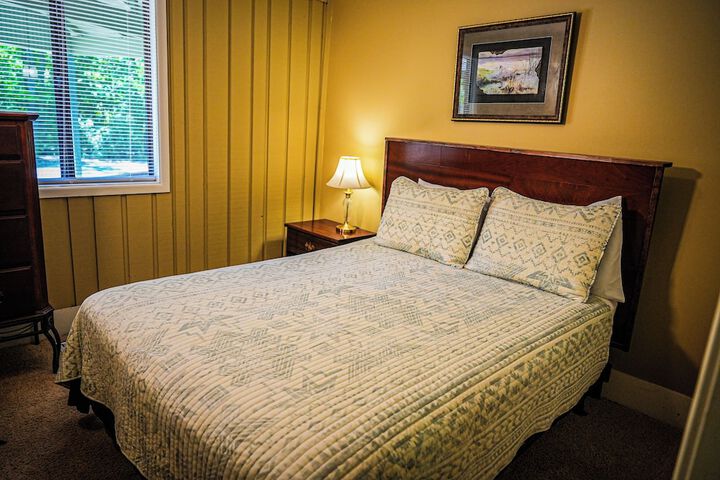 Room 52 of 232