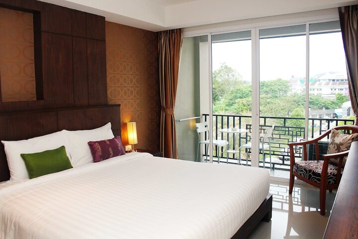 Room 16 of 65