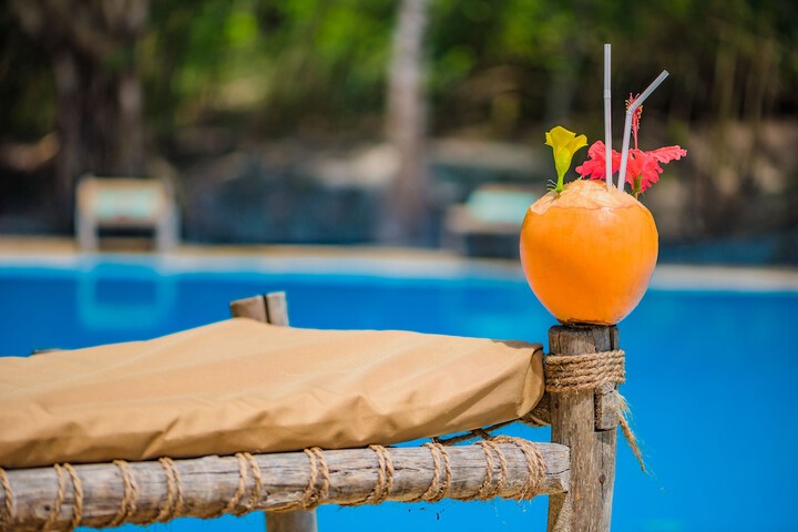 Hotel with Pool