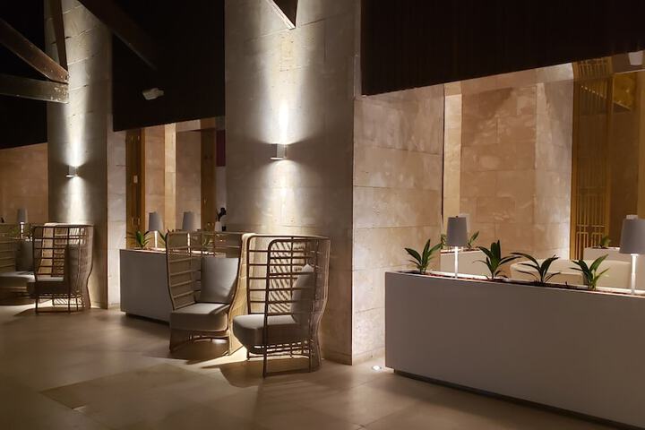 Hotel Interior 15 of 322