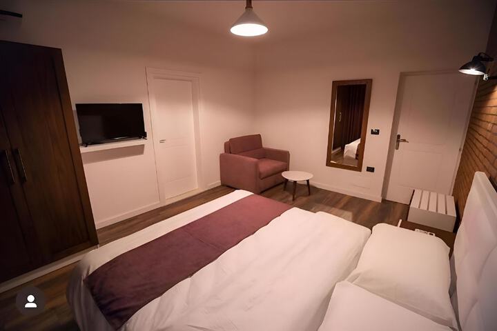 Room 43 of 58