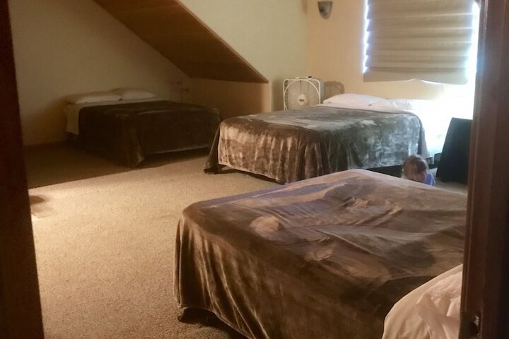 Room 12 of 50