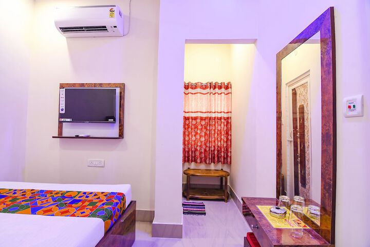 Room 18 of 21