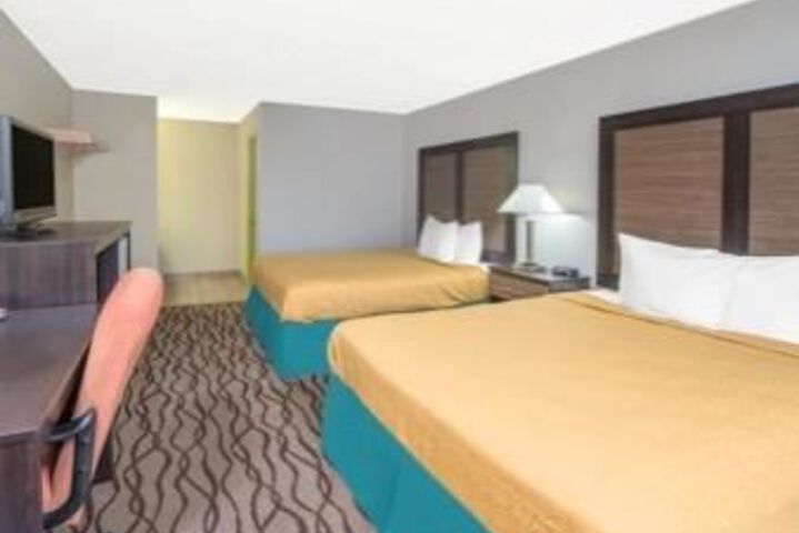 Room 12 of 21