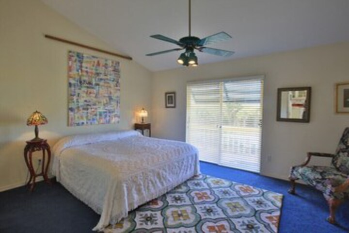 Room 74 of 78