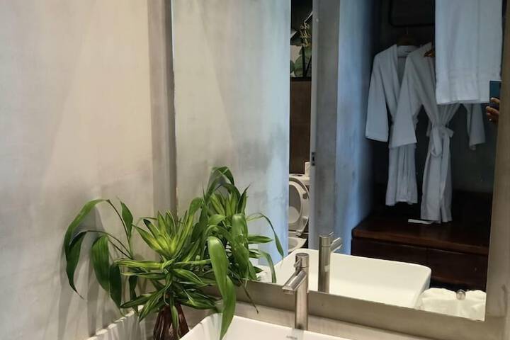 Room 60 of 161