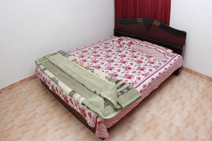 Room 11 of 24