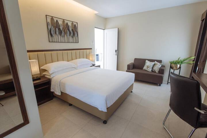 Room 9 of 30