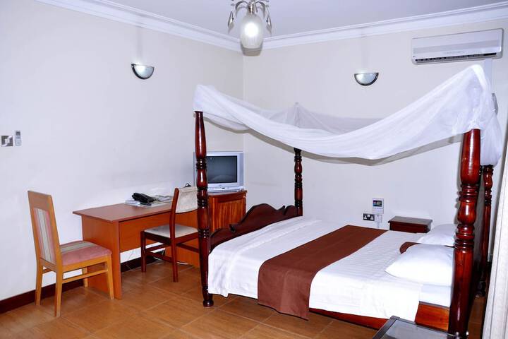 Room 5 of 55
