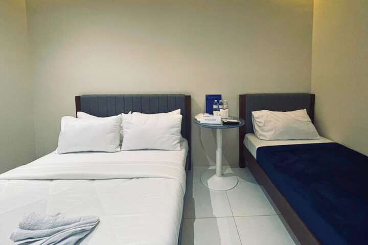 Room 32 of 188
