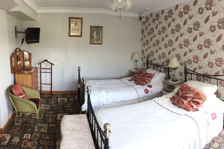 Room 30 of 33