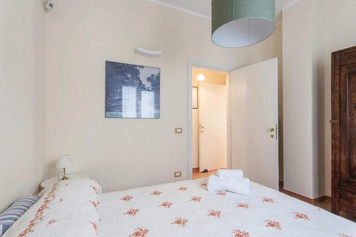 Room 3 of 12