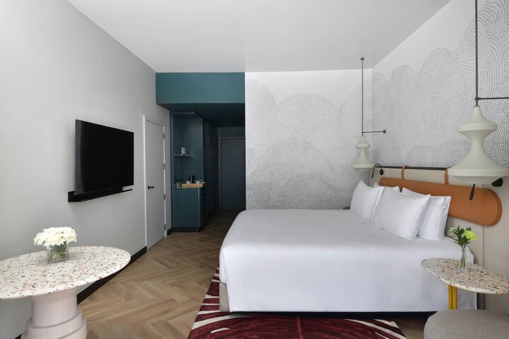 Room 8 of 59
