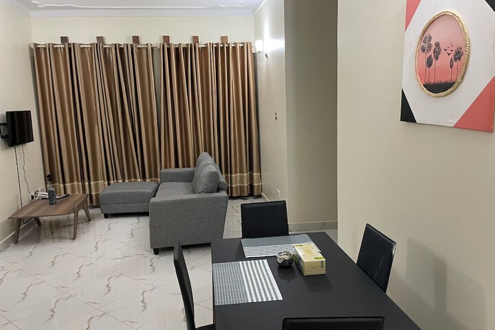 Room 16 of 34