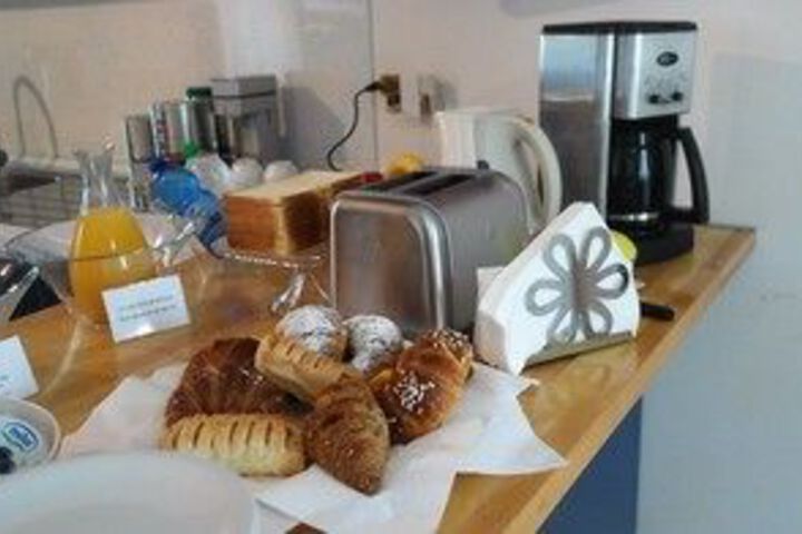Breakfast/Coffee Service 9 of 134