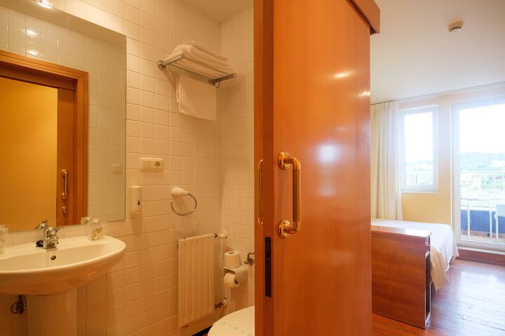 Room 19 of 27