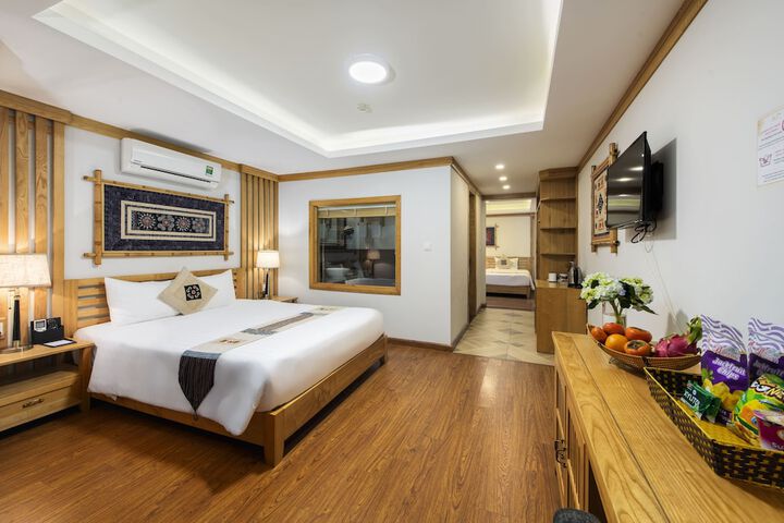Room 52 of 122