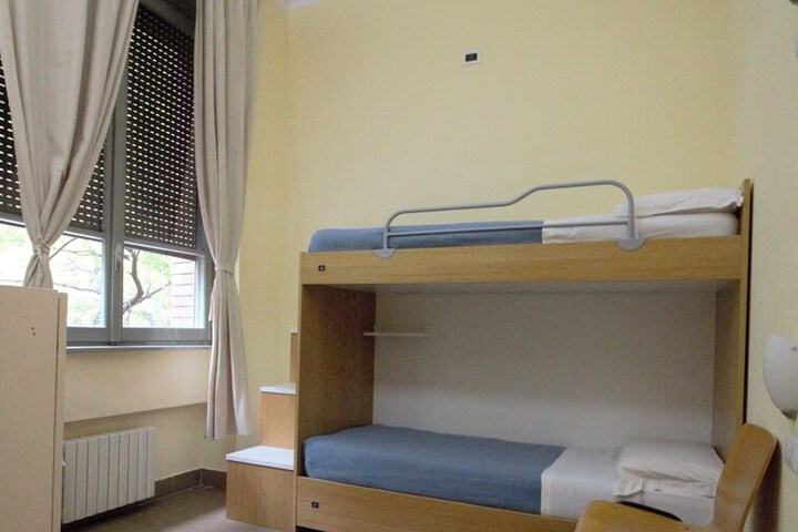 Room 9 of 45