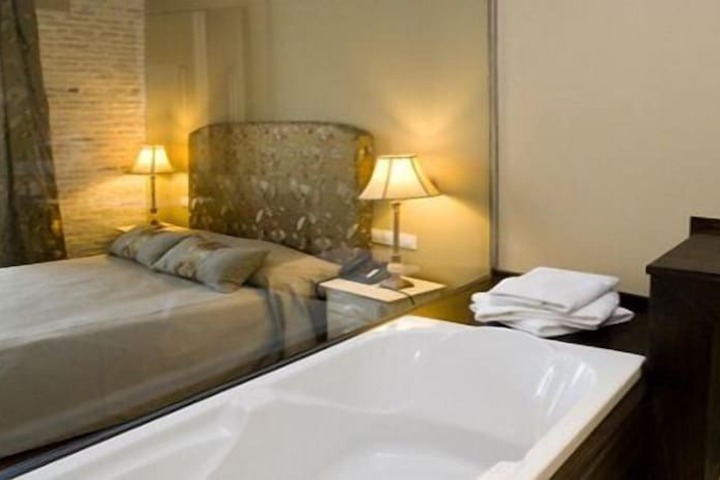 Room 3 of 36