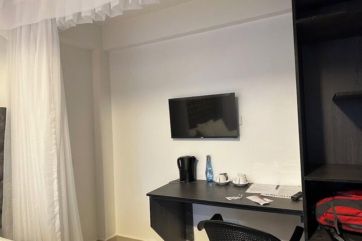 Room 12 of 44