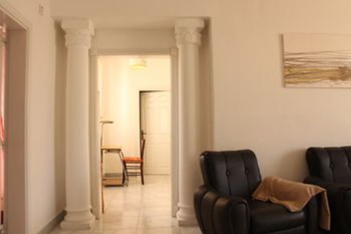 Room 16 of 18
