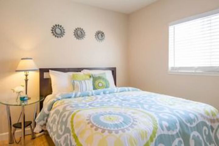 Lemon Lime 2Br 1Ba