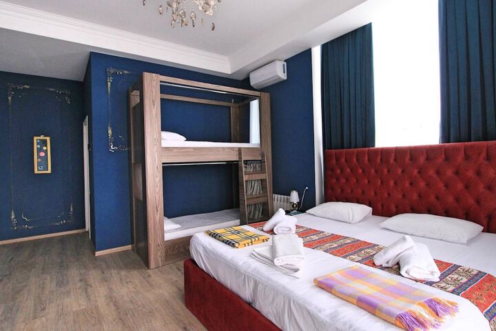 Room 19 of 66