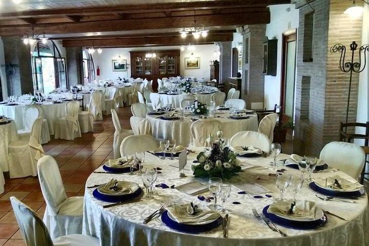 Ballroom/Hall 33 of 60