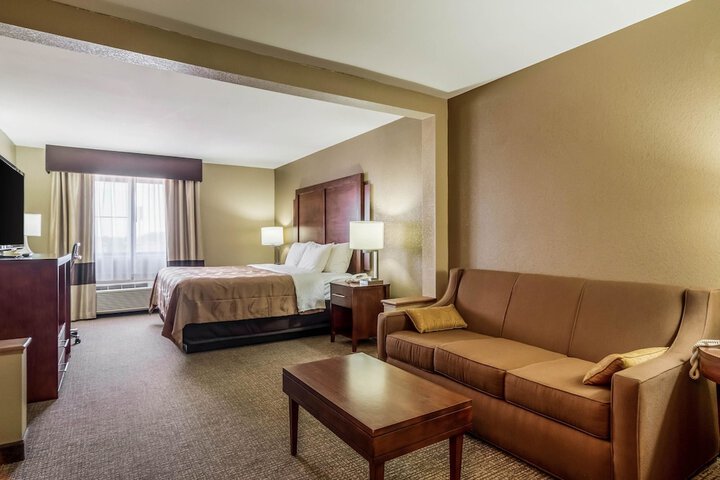 Room 14 of 30