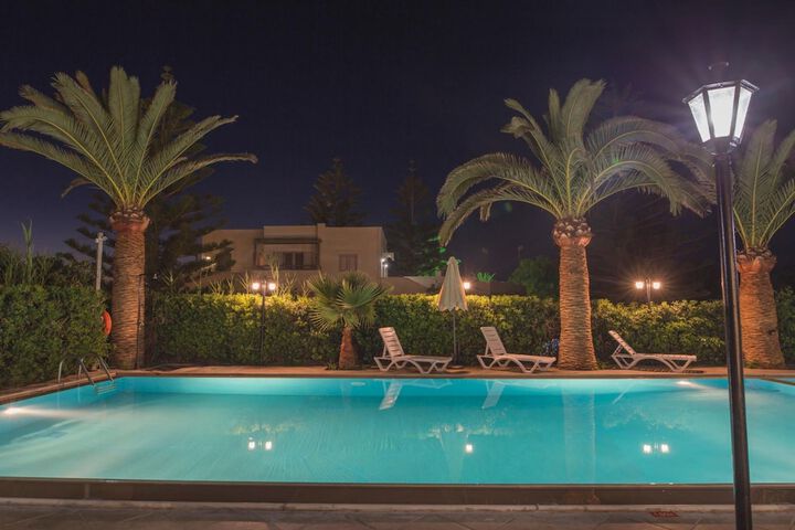 Pool 38 of 64