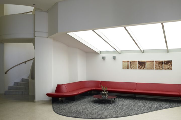 Guest Lobby