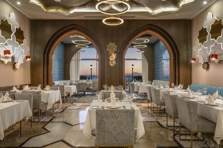 Dining 86 of 152