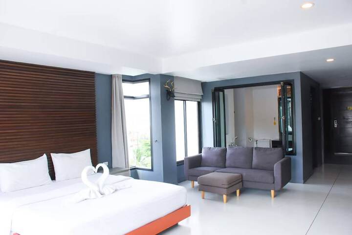 Room 18 of 35
