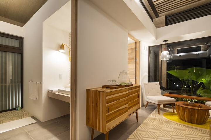 Hotel Interior 66 of 114