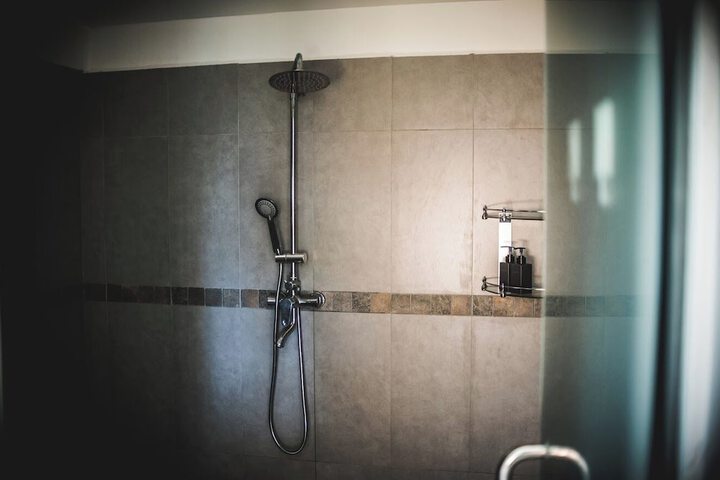 Room 13 of 33