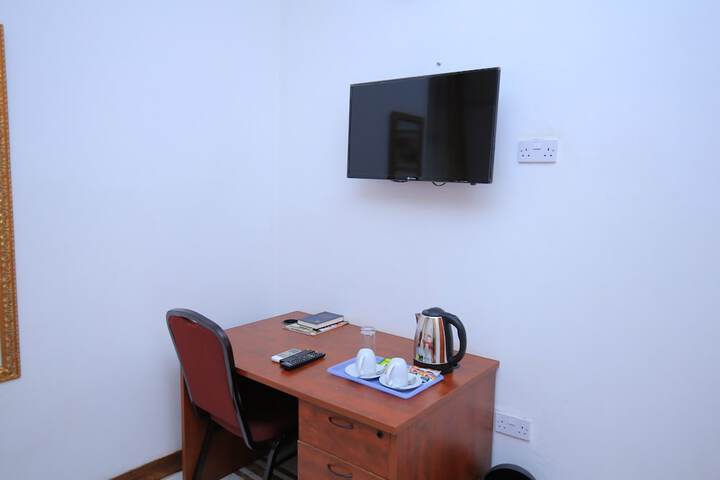 Room 18 of 29