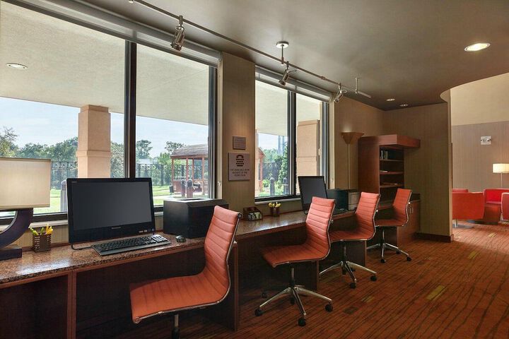 Business Center 39 of 46