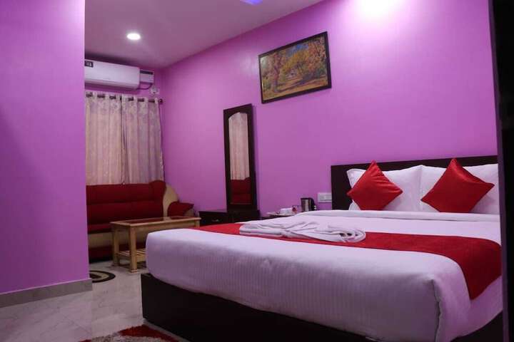 Room 6 of 14