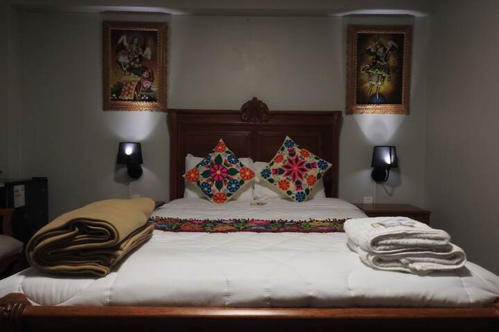 Room 11 of 38