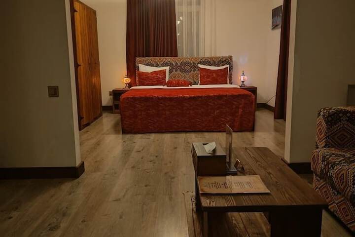 Room 53 of 140