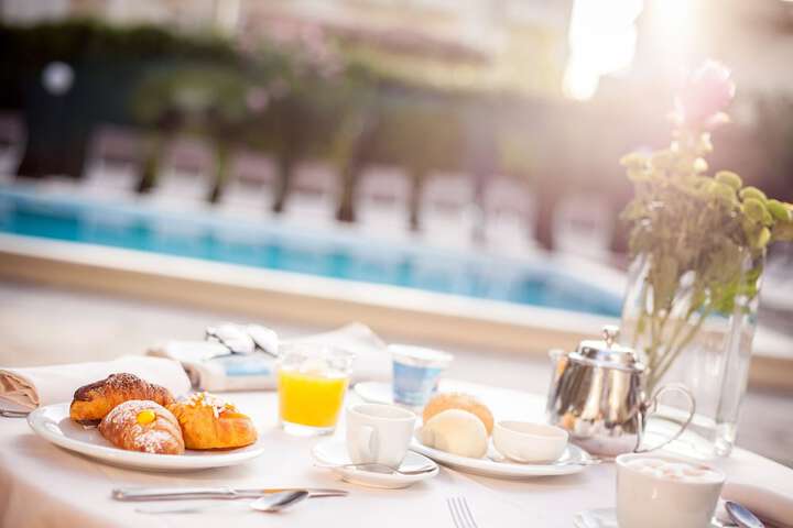 Breakfast/Coffee Service 47 of 56
