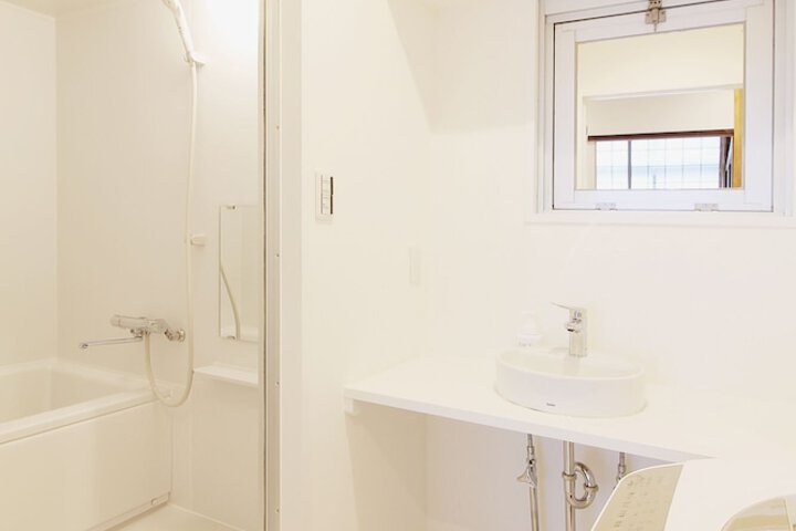 Room 151 of 219