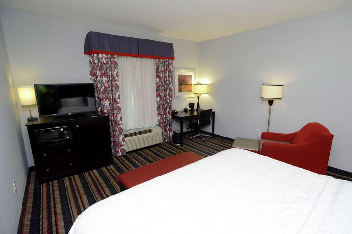 1 King Bed (17 of 20)