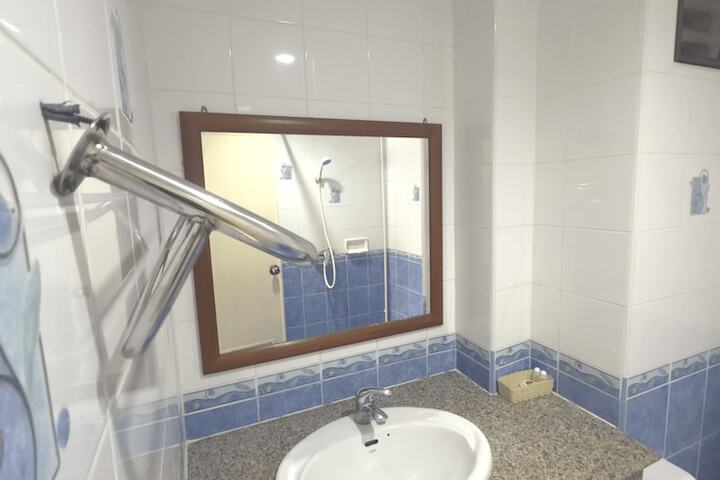 Room 16 of 31