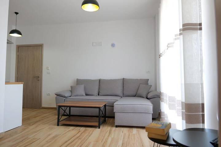 Room 25 of 43