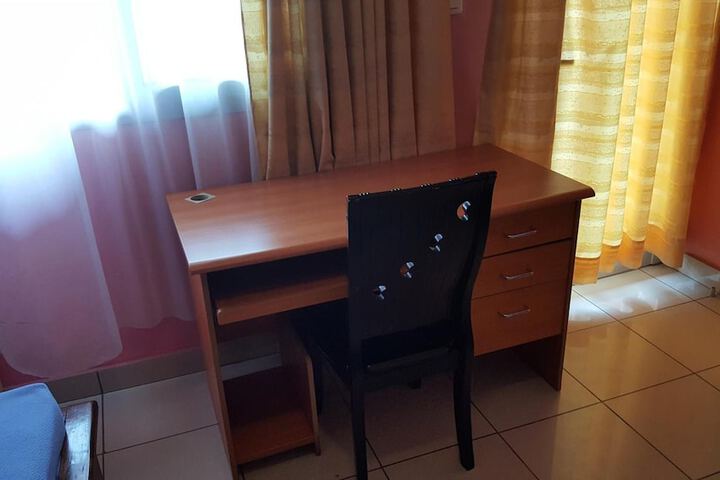 Room 10 of 41