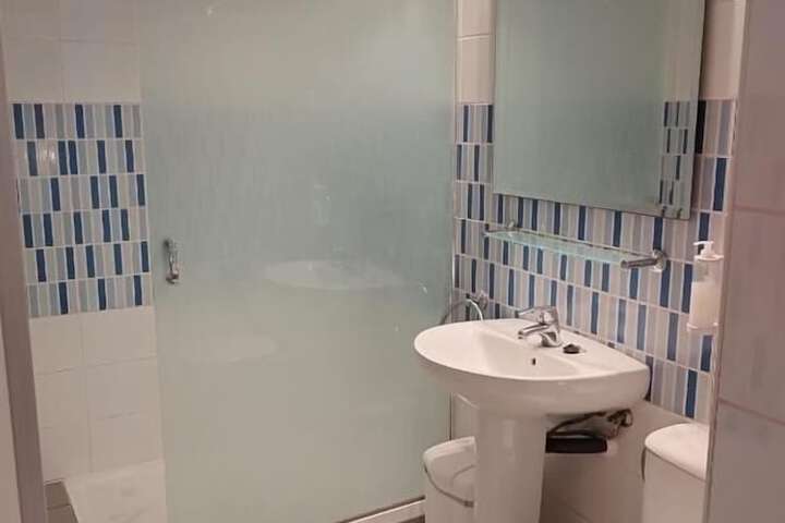 Room 15 of 21
