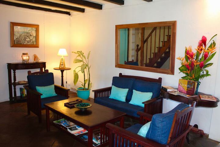 Guest Lobby